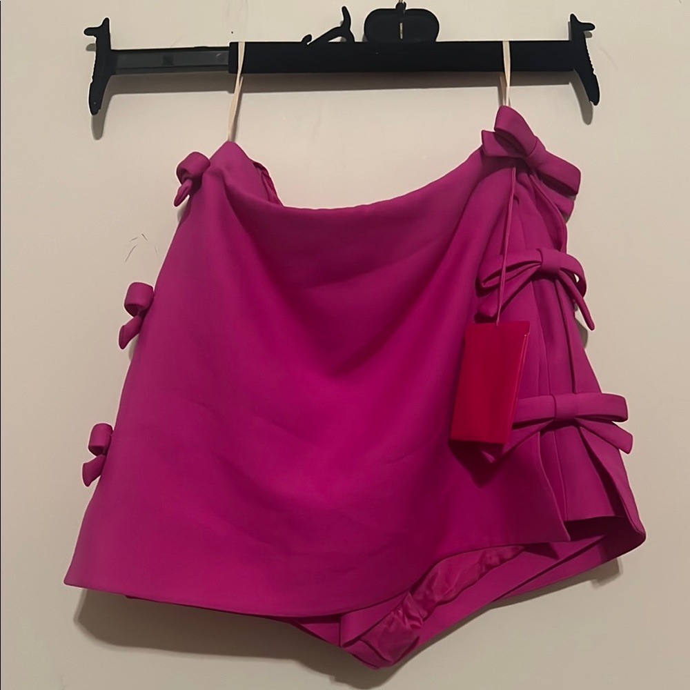 Valentino Vibrant Pink  Bow Skirt Size 38/US 2